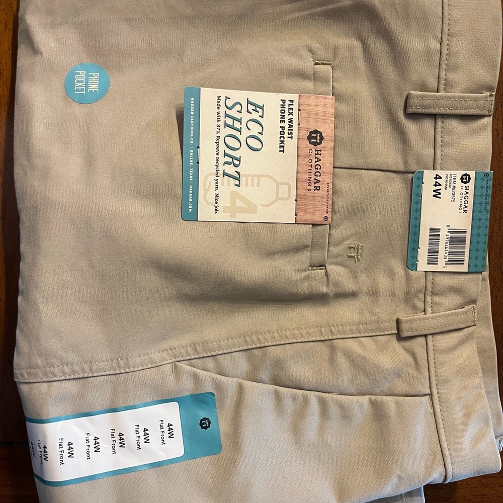 Haggar Men's Eco Short Flat-Front Shorts in Khaki